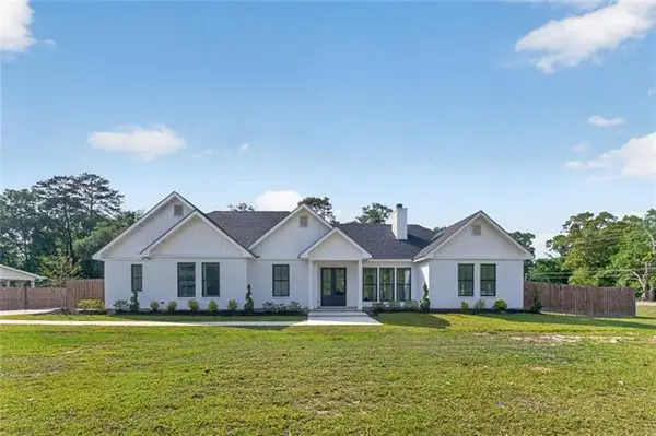 38113 Julia Drive, Pearl River, LA 70452