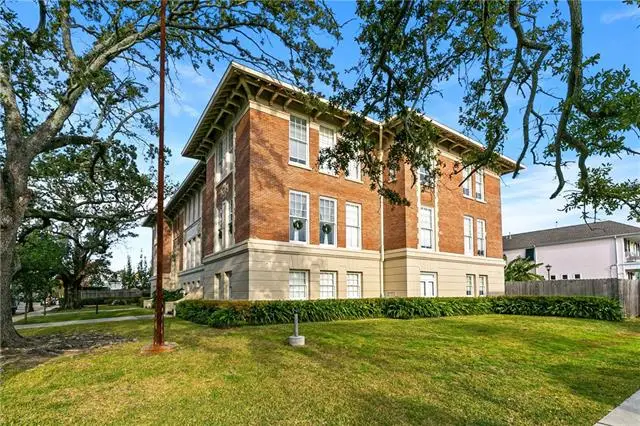 800 N Rendon Street #102, New Orleans, LA 70119 - #3