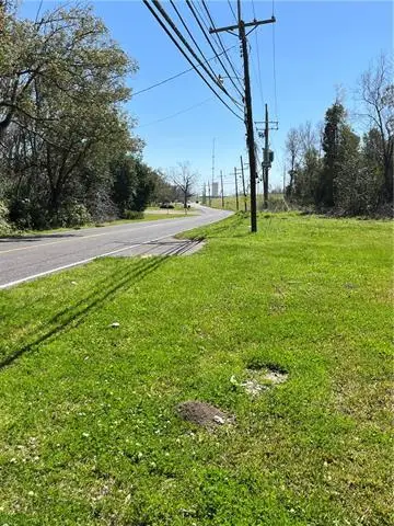 137 Aline Plantation Drive, Laplace, LA 70068