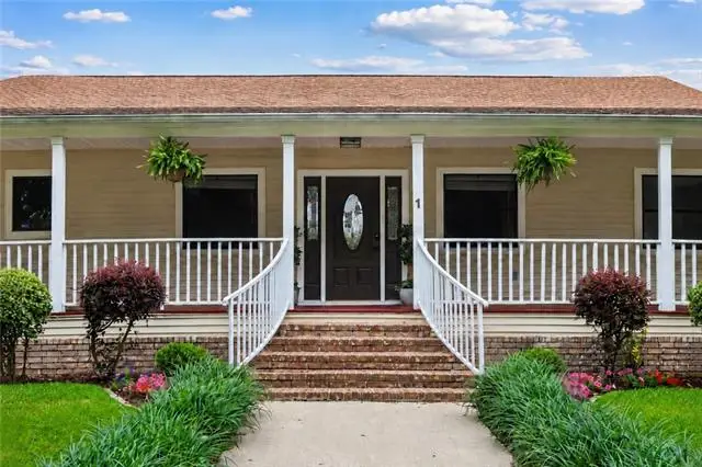 1 Charlotte Drive, New Orleans, LA 70122 - #3