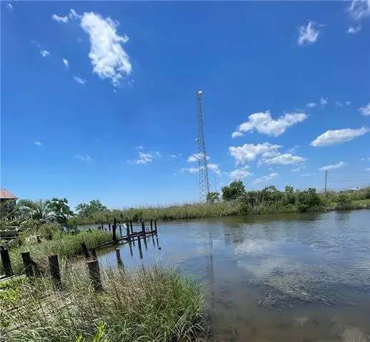 4897 Pontchartrain Drive, Slidell, LA 70458
