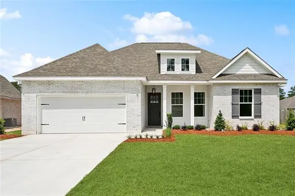 72669 Robindale Drive, Covington, LA 70435