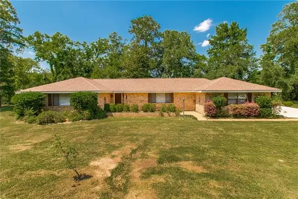 1018 Esterbrook Road, Ponchatoula, LA 70454