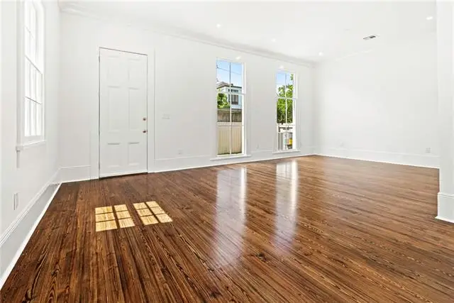5108 Laurel Street, New Orleans, LA 70115 - #3