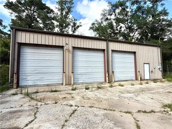 25601 Hwy 190 Highway, Lacombe, LA 70445