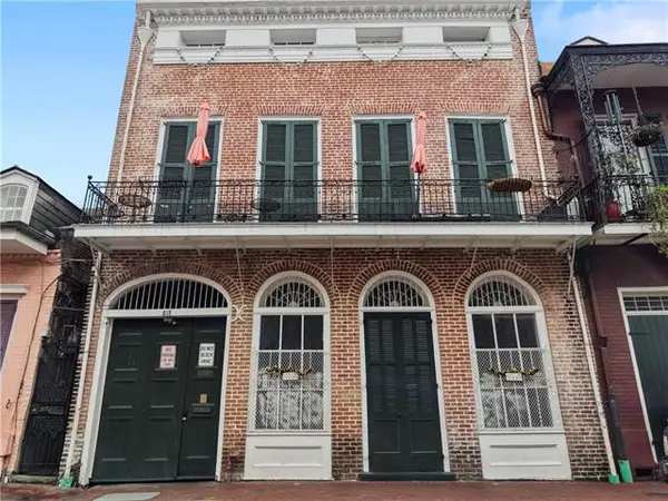 818 Bourbon Street, New Orleans, LA 70112