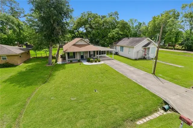 484 S 2nd Street, Ponchatoula, LA 70454 - #2
