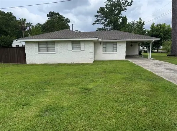 756 Atalin Street, Mandeville, LA 70448