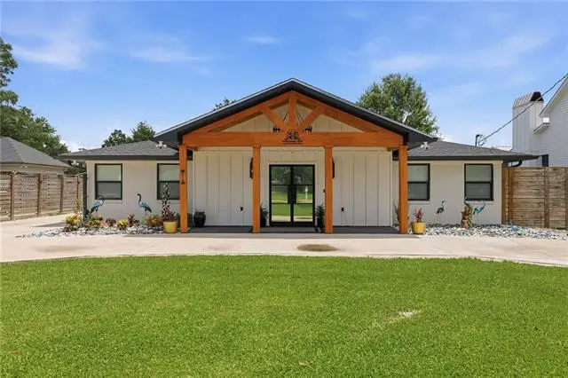 270 S 6th Street, Ponchatoula, LA 70454 - #1