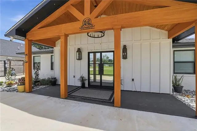 270 S 6th Street, Ponchatoula, LA 70454 - #2