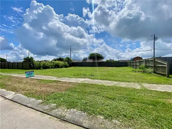 3701 Mumphrey Road, Chalmette, LA 70043