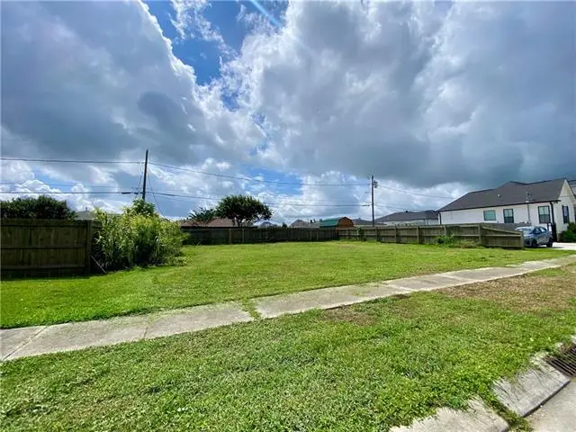 3701 Mumphrey Road, Chalmette, LA 70043 - #2