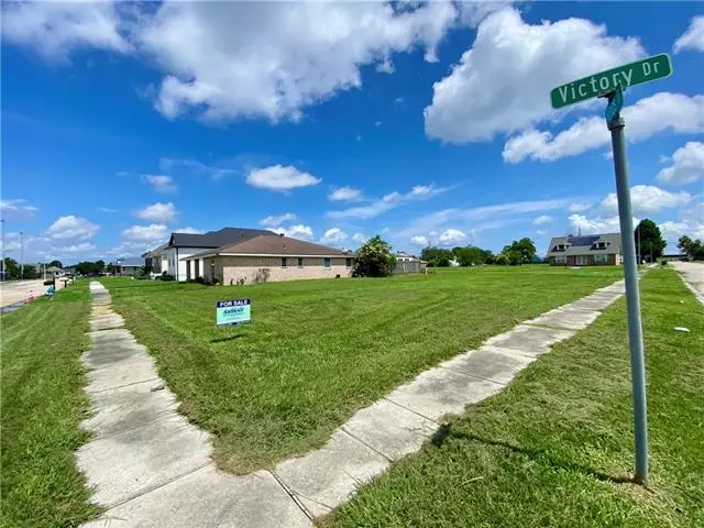 8553 Victory Drive, Chalmette, LA 70043 - #1
