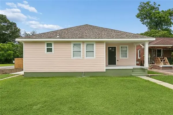 1041 Sumner Street, New Orleans, LA 70114