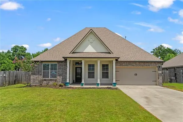 16819 Highland Heights Drive, Covington, LA 70435