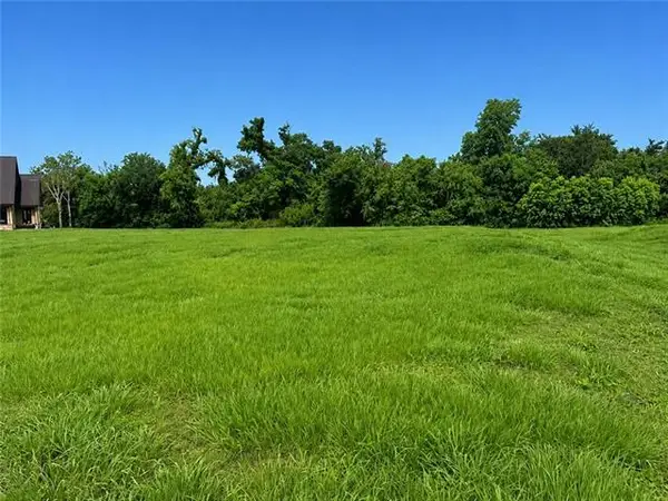 338 Leona Drive, Raceland, LA 70394