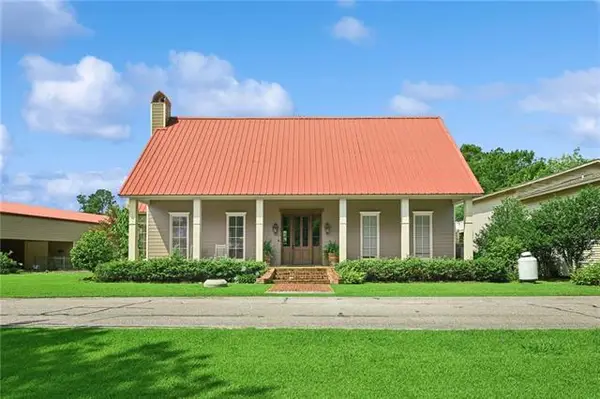31702 River Pines Drive, Springfield, LA 70462
