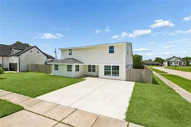300 Chinchilla Drive, Arabi, LA 70032 - #2