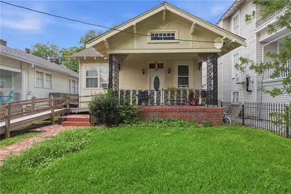2032 Robert Street, New Orleans, LA 70115