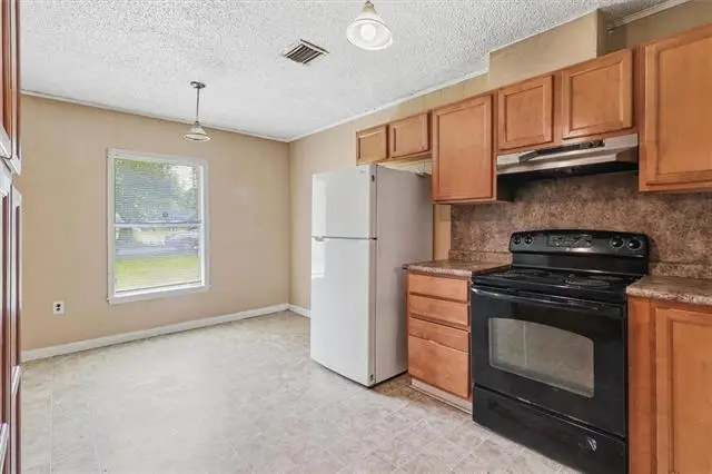 720 S Myrtle Street, Amite, LA 70422 - #2