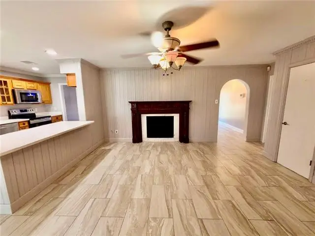636 Diplomat Street, Gretna, LA 70056 - #3