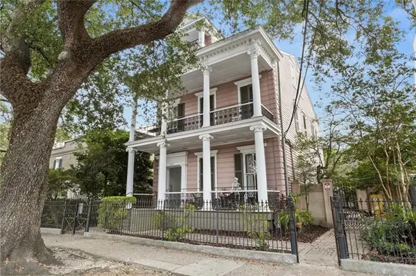 3206 St Charles Avenue, New Orleans, LA 70115