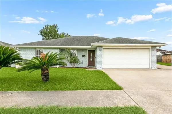 204 Willowbrook Drive, Gretna, LA 70056