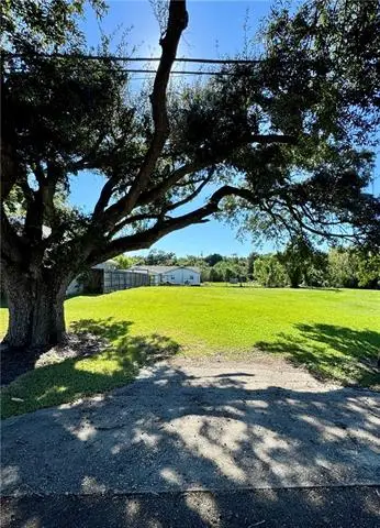 3053 Behrman Highway, New Orleans, LA 70114