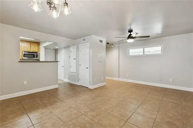 318 Lake Marina Drive #115, New Orleans, LA 70124 - #2