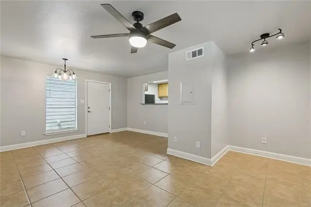 318 Lake Marina Drive #115, New Orleans, LA 70124 - #3