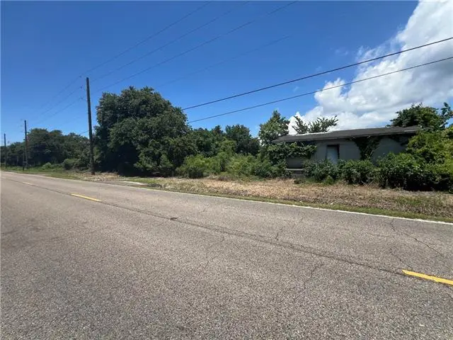 611 Florissant Highway, Saint Bernard, LA 70085 - #2