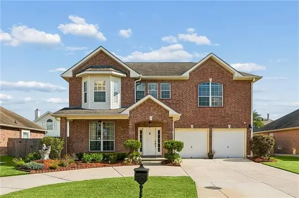 1225 S Wyndham Drive, Gretna, LA 70056