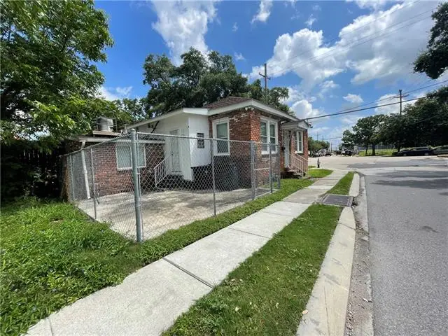 3301 S Dorgenois Street, New Orleans, LA 70125 - #2