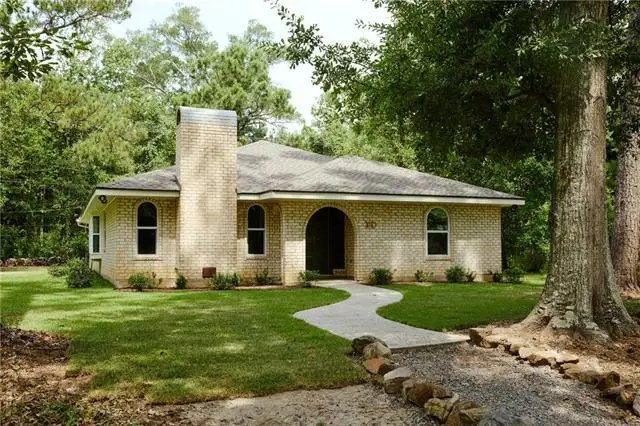 100 Live Oak Street, Mandeville, LA 70448 - #2