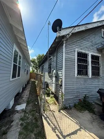 1437 Pauline Street, New Orleans, LA 70117 - #2