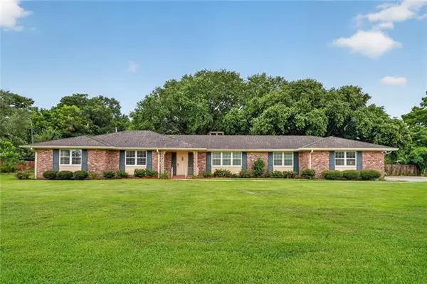 107 Victoria Drive, Belle Chasse, LA 70037