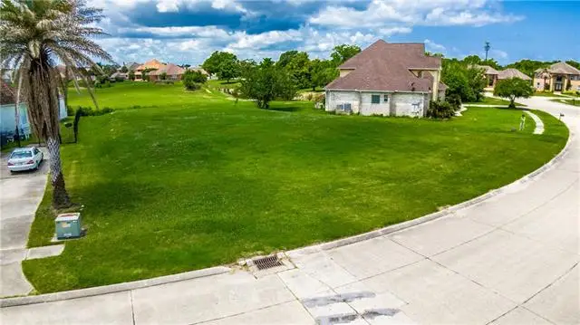 6021 Eastover Drive, New Orleans, LA 70128 - #3