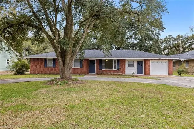 445 S 5th Street, Ponchatoula, LA 70454 - #1