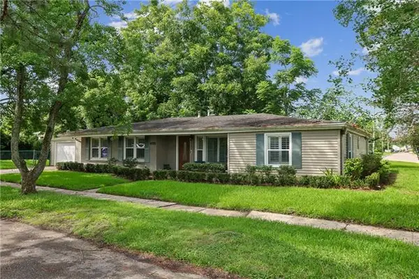9732 Dart Street, River Ridge, LA 70123