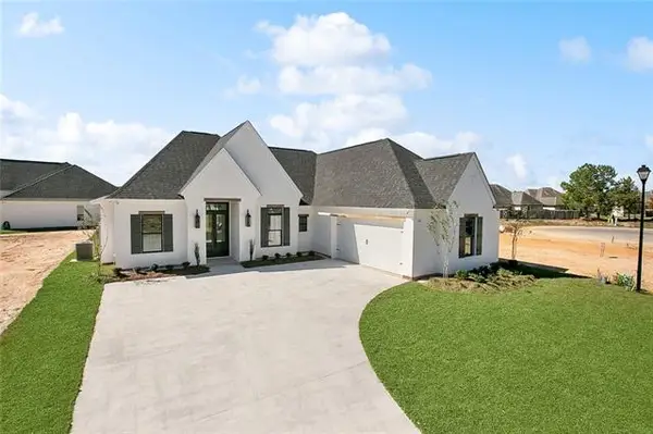 582 Night Heron Lane, Madisonville, LA 70447