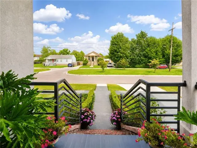 6042 Cameron Boulevard, New Orleans, LA 70122 - #3