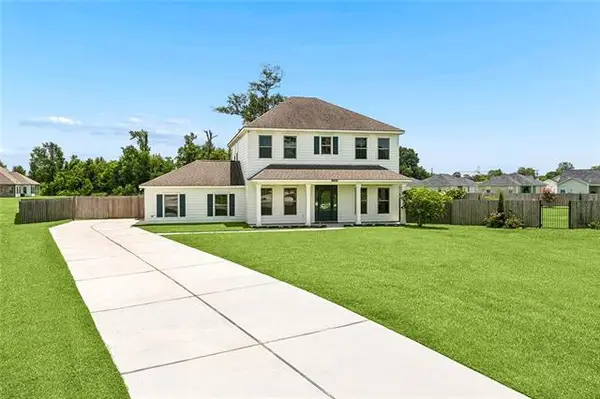 9505 E Kayla Lane, Westwego, LA 70094
