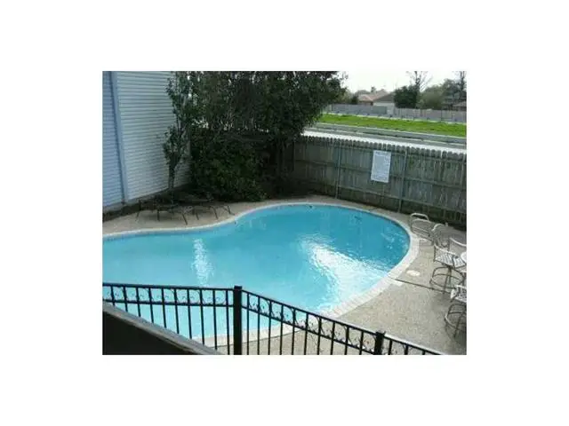 2201 Houma Boulevard #102, Metairie, LA 70001 - #2