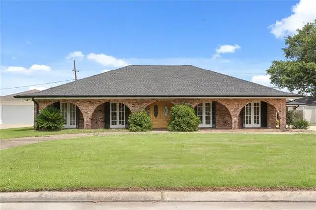205 Fort Jackson Street, Belle Chasse, LA 70037 - #1