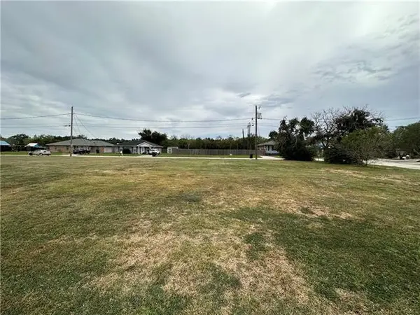 1841 Sugar Mill Drive, St. Bernard, LA 70085
