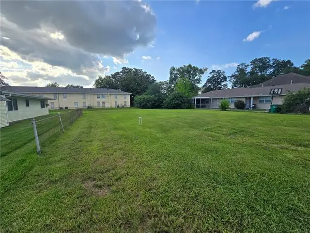320 Little Farms Avenue, River Ridge, LA 70123 - #3