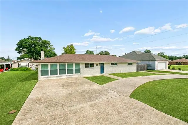 118 E X Street, Belle Chasse, LA 70037 - #2