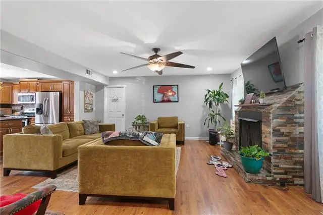 3516 Pecan Drive, Chalmette, LA 70043 - #3