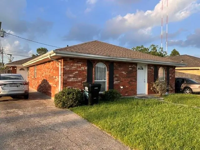 313-15 E Magnolia Drive, Chalmette, LA 70043 - #2
