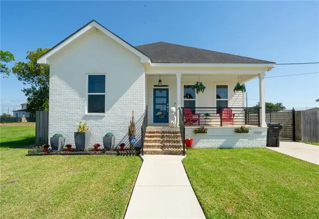 2009 Center Street, Arabi, LA 70032 - #1